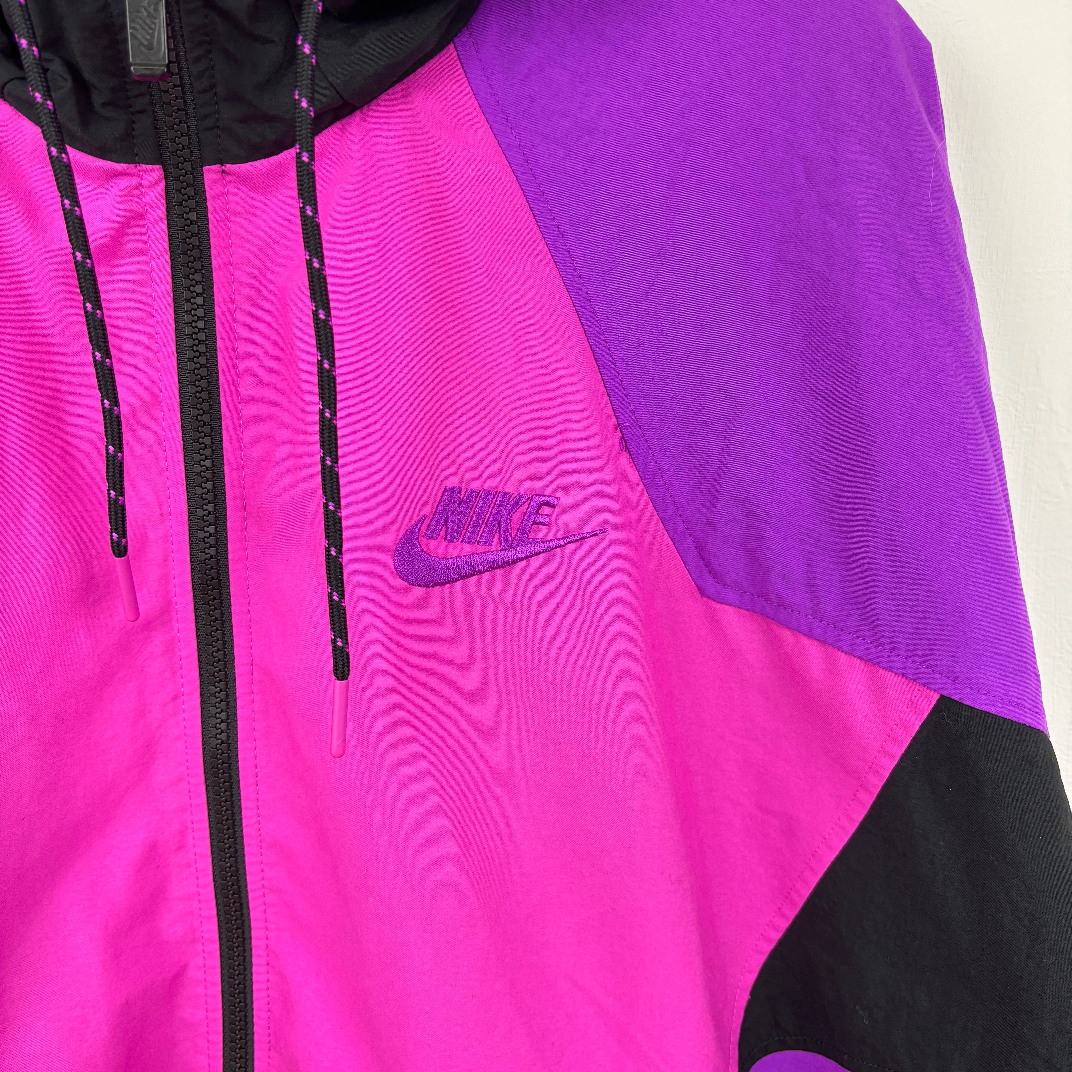 NIKE nylon fooded jacket pink.