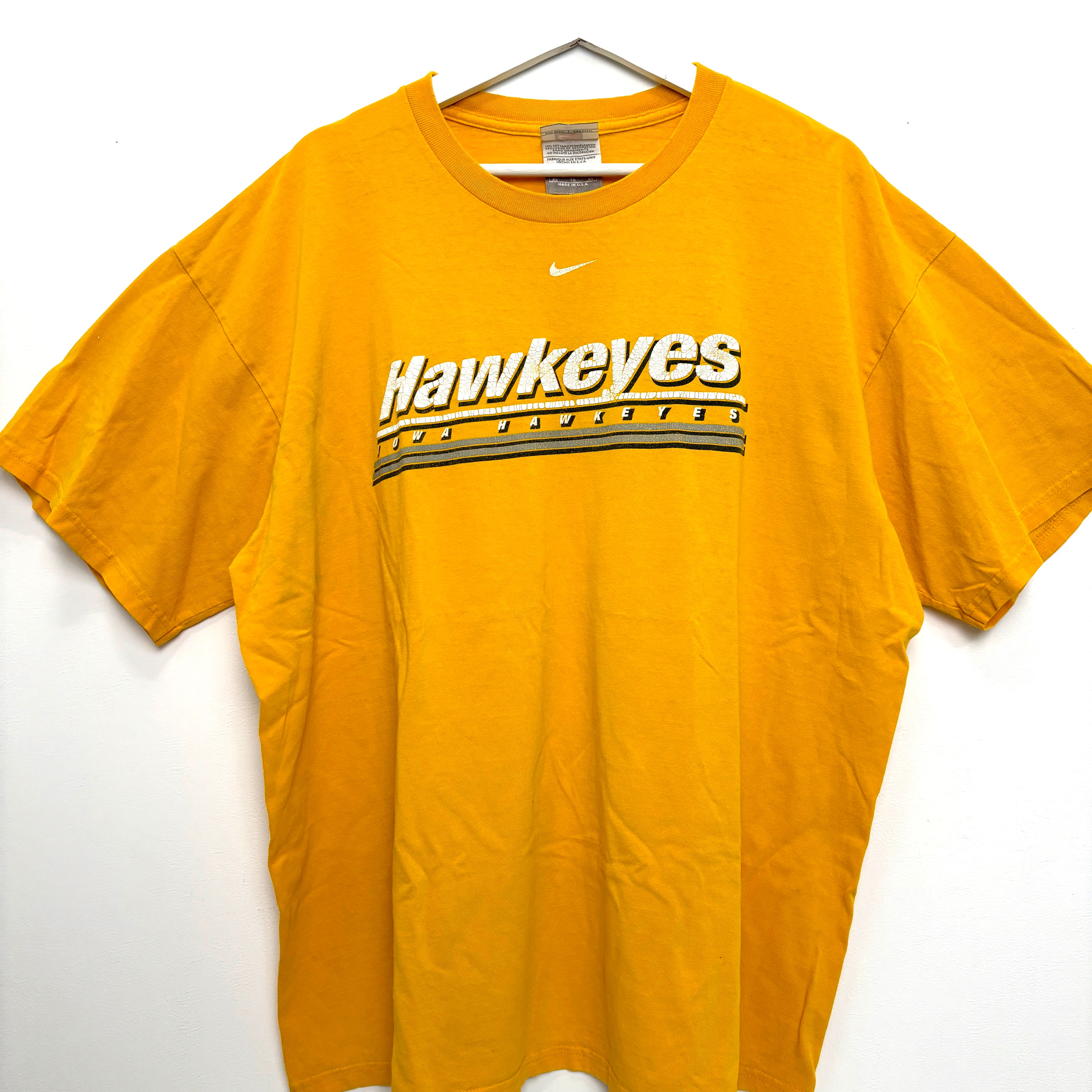 90s NIKE IOWA Hawkeyes Graphic T-Shirt Yellow Tee Made in USA