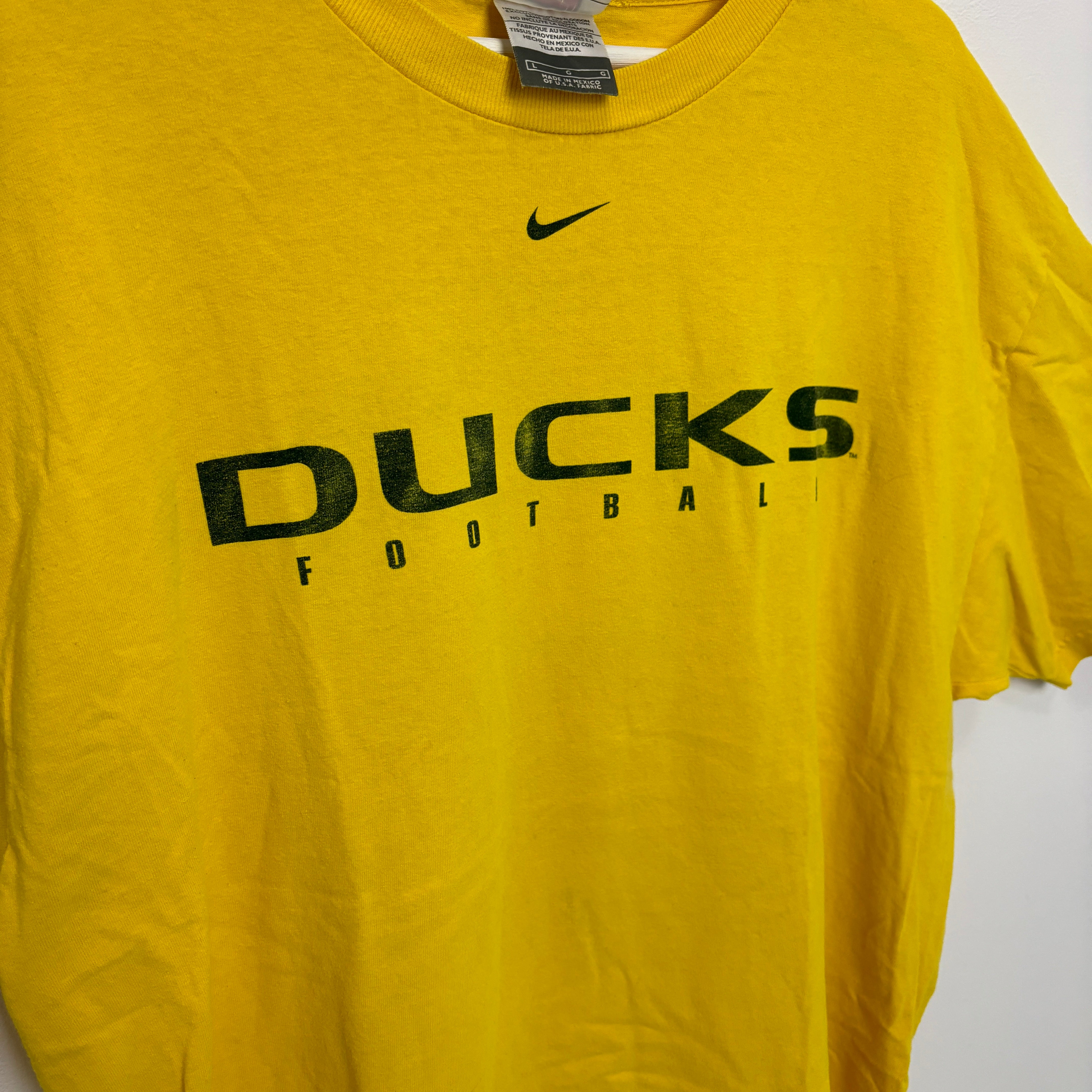 90s NIKE Yellow T-Shirt Oregon Ducks Football Logo Tee