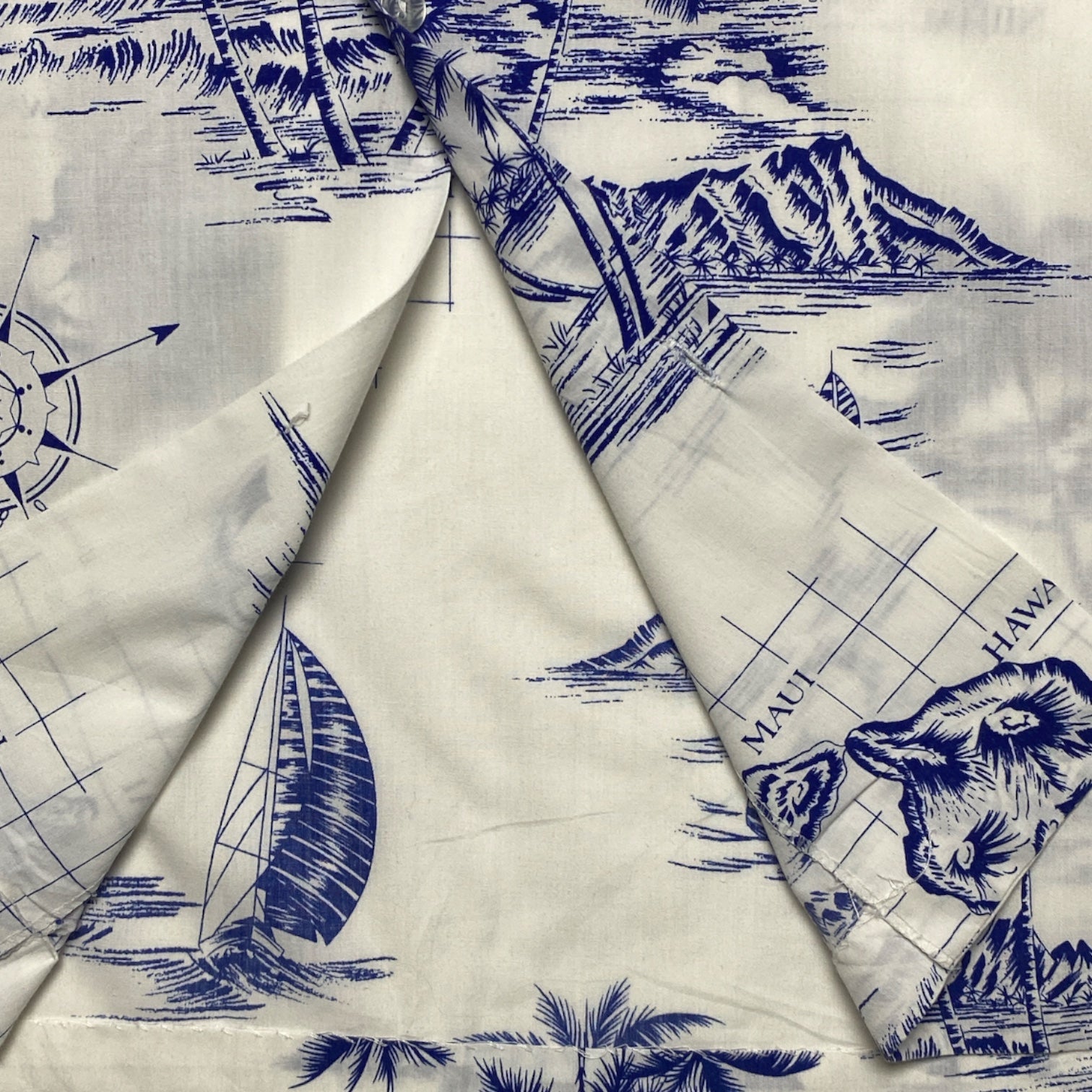 ROYAL CREATIONS Hawaiian Aloha Shirt Made in HAWAI.USA