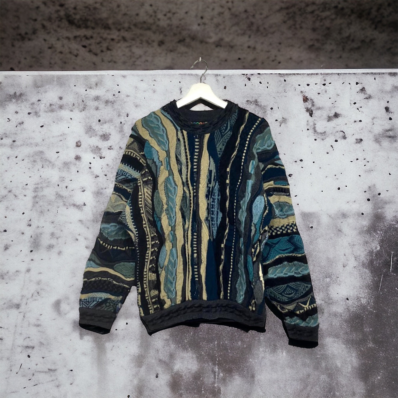 COOGI Wool 3D Knit Sweater