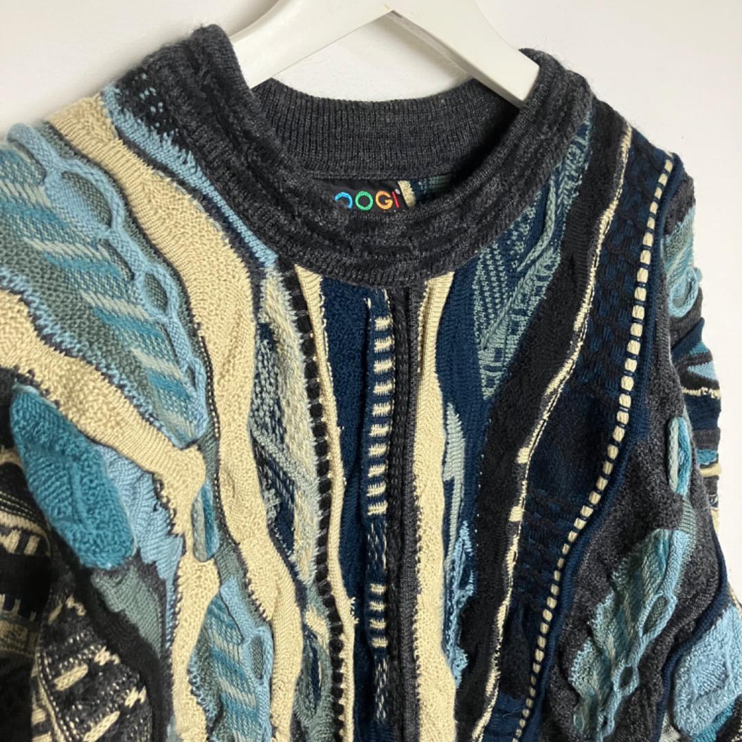 COOGI Wool 3D Knit Sweater